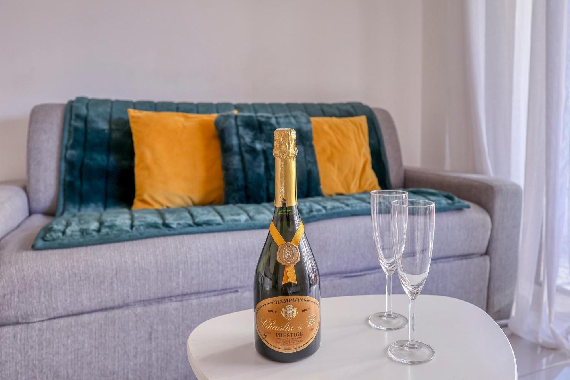 Le Versailles Standing Presta Appartement