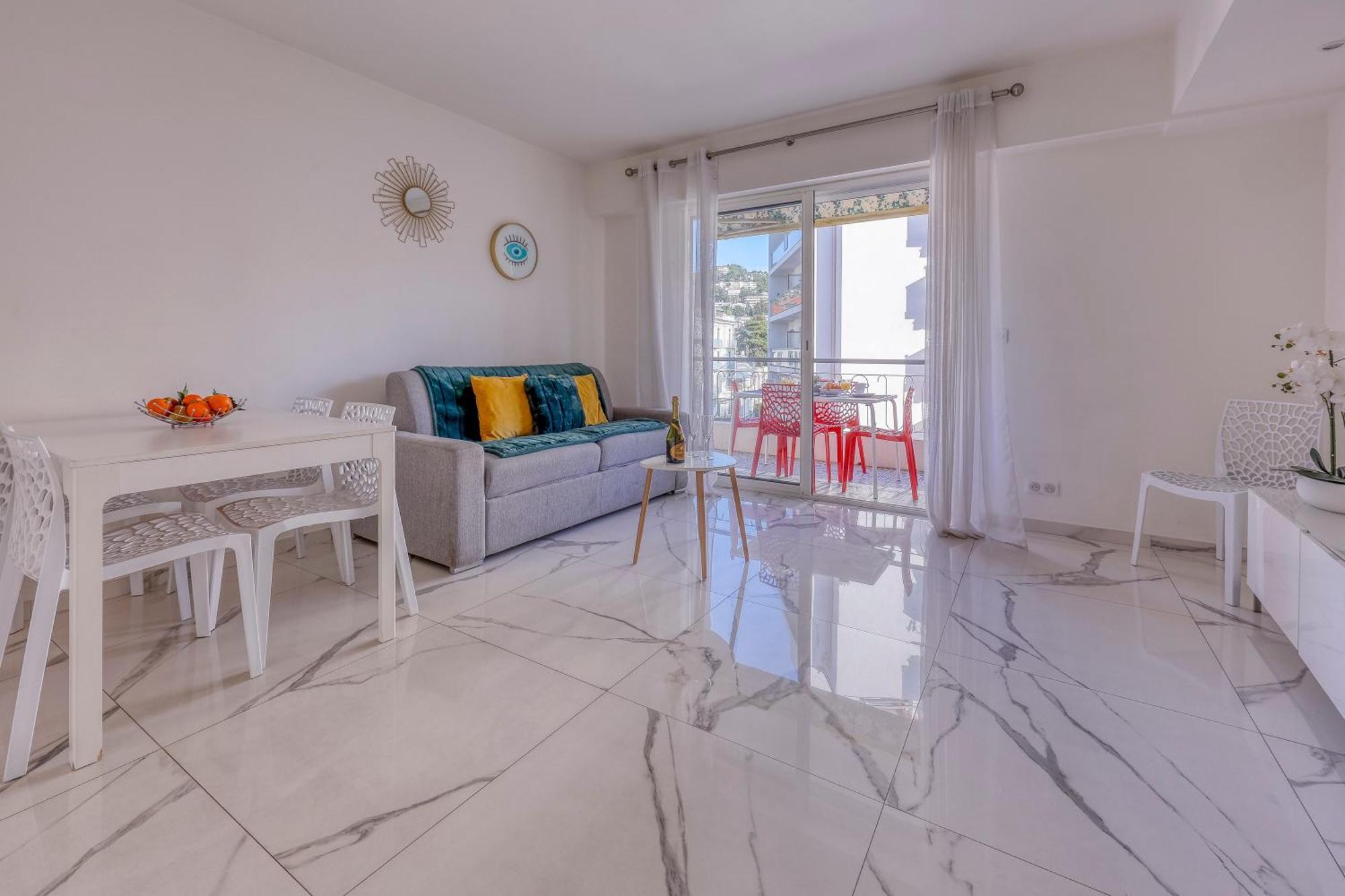 Le Versailles Standing Presta Appartement *